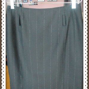 Judy Hornby SKIRT NEW Elegant  Fashion Style Black off Pin Stripe Size 6